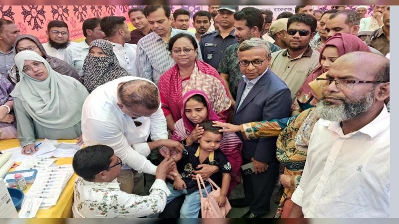 বরিশালে হাম-রুবেলার টিকা ক্যাম্পেইন উদ্বোধন