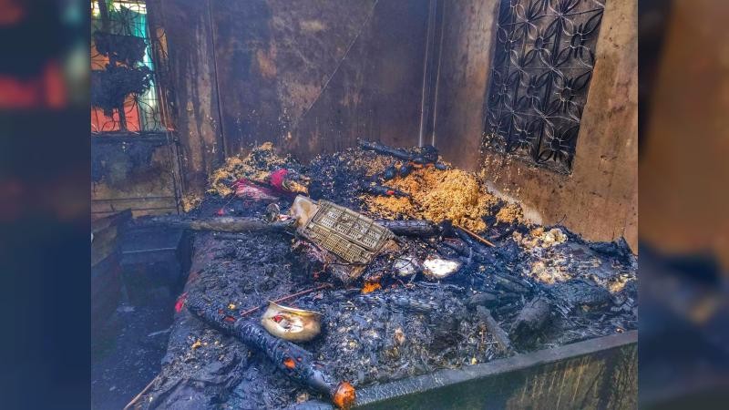 বগুড়ার শেরপুরে অগ্নিকাণ্ডে ৩০-৩৫ লক্ষ টাকার ক্ষয়ক্ষতি, পুড়েছে ৭টি কক্ষ