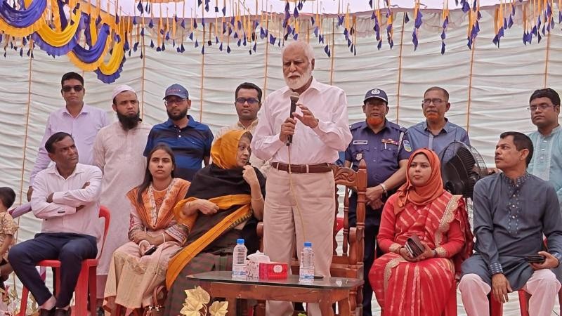 কনট্রাক্টরদের কাজে বাধা নয়, নিশ্চিত করতে হবে স্বচ্ছতা ও মান: প্রতিমন্ত্রী