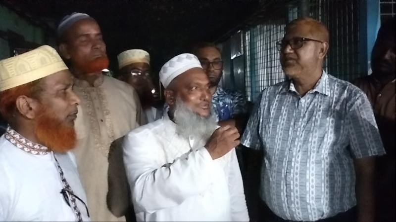 ভূরুঙ্গামারীতে রাস্তা সংস্কারের কাজ পরিদর্শন করলেন এমপি আনোয়ারুল ইসলাম