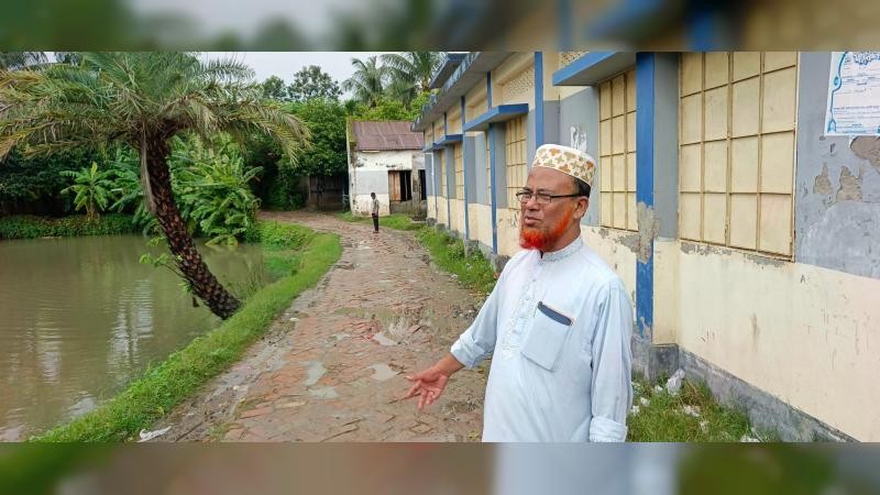 শ্যামনগরে জাইকার প্রকল্পে চাঁদাবাজি ও হামলার অভিযোগ: জামিন না মঞ্জুর করে ইউপি চেয়ারম্যান কারাগারে