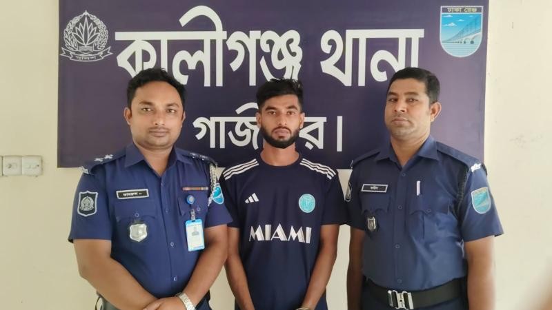 কালিগঞ্জে সড়ক দুর্ঘটনায় এসআই ও বিএনপি নেতাসহ নিহত ২