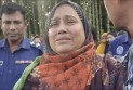 পুলিশি পাহারায় মাকে শেষবারের মতো ছুঁয়ে দেখলেন মেয়ে