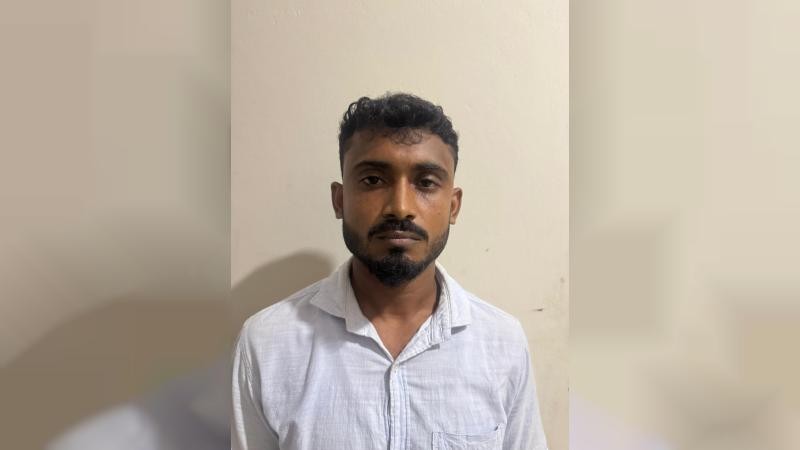 নুরাল পাগলার দরবার থেকে গরু নিয়ে যাওয়া যুবক গ্রেফতার