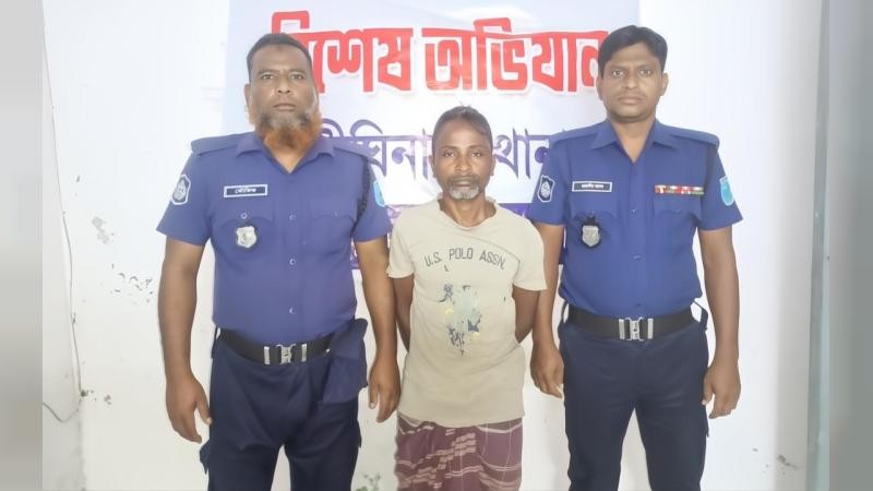 খাগড়াছড়িতে নিজ বাড়ি থেকে যাবজ্জীবন সাজাপ্রাপ্ত আসামি গ্রেফতার