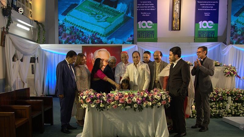 শ্রদ্ধায়, ভালোবাসায় স্যামসন এইচ চৌধুরীকে স্মরণ করলো পরিবার ও শুভানুধ্যায়ীরা
