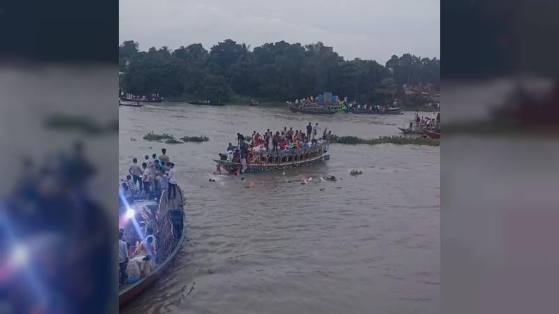 কালিয়াকৈরে তুরাগ নদীতে প্রতিমা বিসর্জনের সময় নৌকাডুবি, দুই শিশু নিখোঁজ