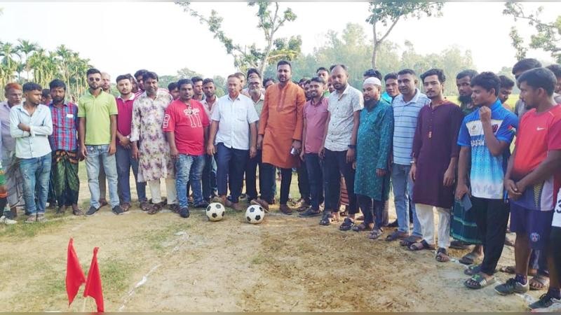 যুবসমাজকে খেলাধুলায় মনোনিবেশ করতে হবে: শেরপুরে মমিন