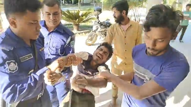 নেশার টাকা না পেয়ে বাড়িতে আগুন, পিতার অভিযোগে পুত্রের কারাদন্ড