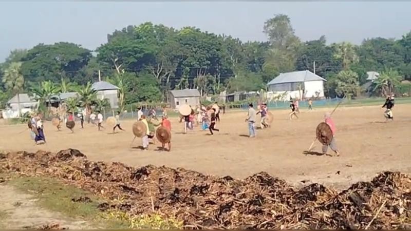 ফরিদপুরে আধিপত্য বিস্তারকে কেন্দ্র করে সংঘর্ষে জড়ায় ২০ গ্রাম, আহত শতাধিক
