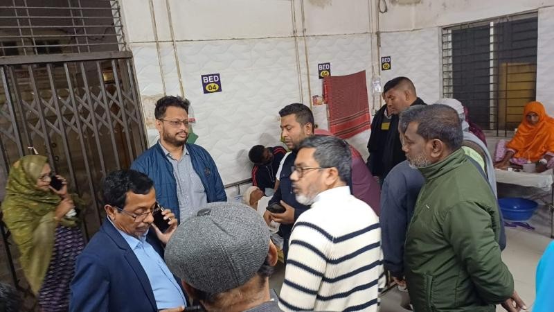 অল্পের জন্য প্রাণে রক্ষা পেলেন বিএনপি নেতা শিমুল বিশ্বাস