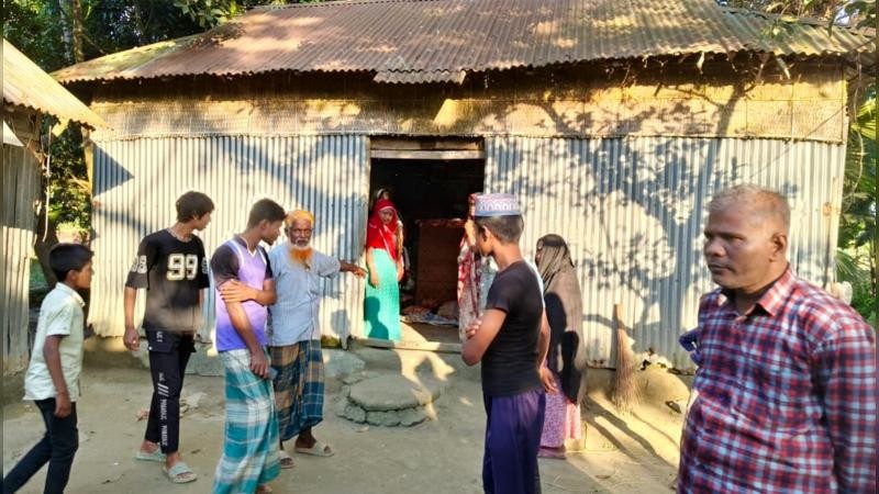 মৃত্যুশয্যায় থাকা ভাইকে দেখতে এসে প্রতিবেশীদের হামলায় আহত ব্যক্তি, অভিযোগ থানায়