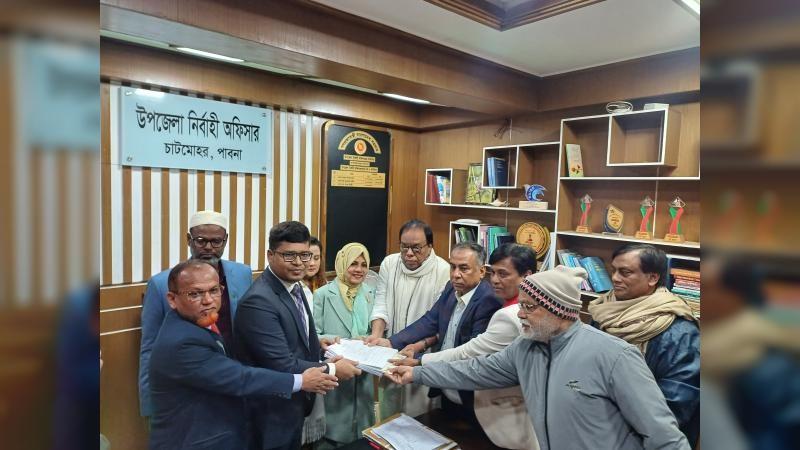 পাবনা-৩ বিএনপির মনোনয়ন পত্র জমা দিলেন হাসান জাফির