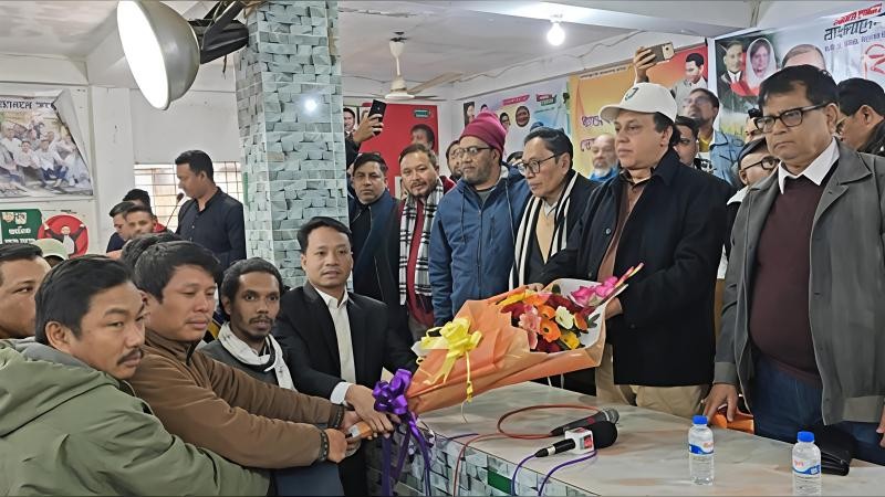 খাগড়াছড়িতে এনসিপির তিন শতাধিক নেতাকর্মীর বিএনপিতে যোগদান