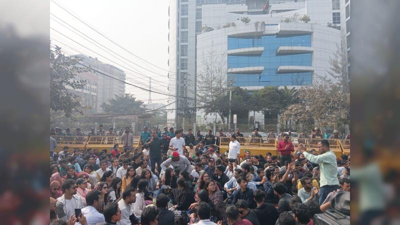 আজকের মধ্যে তিন দফা দাবির ফলাফল চায় ছাত্রদল সভাপতি