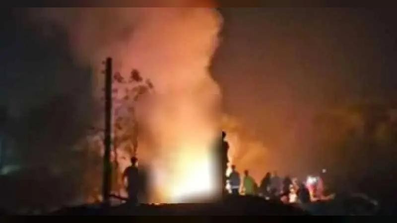 গভীর রাতে রোহিঙ্গা ক্যাম্পে ভয়াবহ আগুন