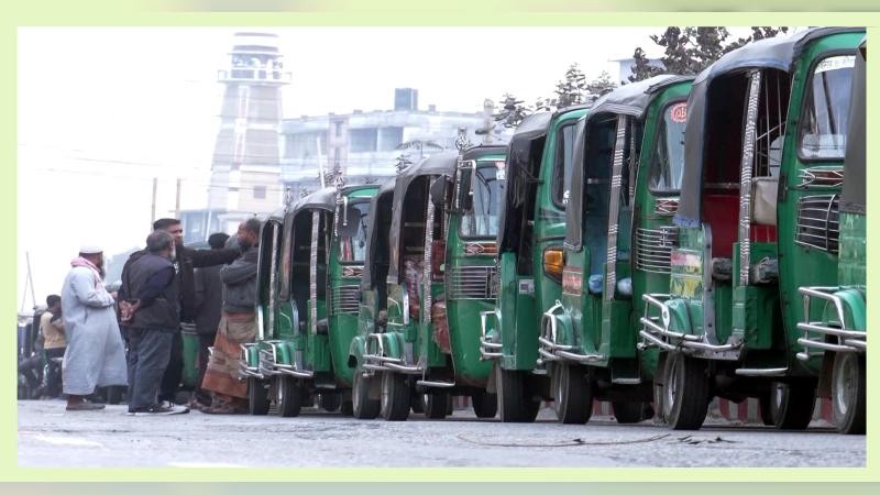 বরিশালে তীব্র গ্যাস সংকট : থমকে গেছে হাজারো সিএনজি চালকের জীবন-জীবিকা!