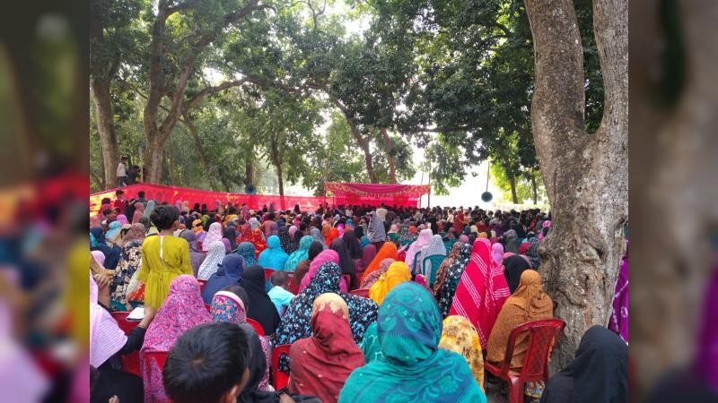 গোপালপুরে ধানের শীষের পক্ষে মহিলাদের উঠান বৈঠক