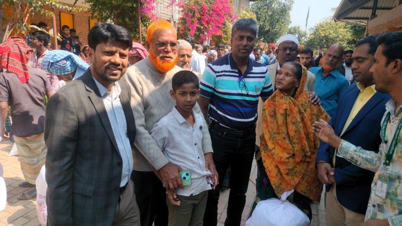 কালুখালিতে ২৭০ পরিবার পেলো রমজানের খাদ্য সামগ্রী