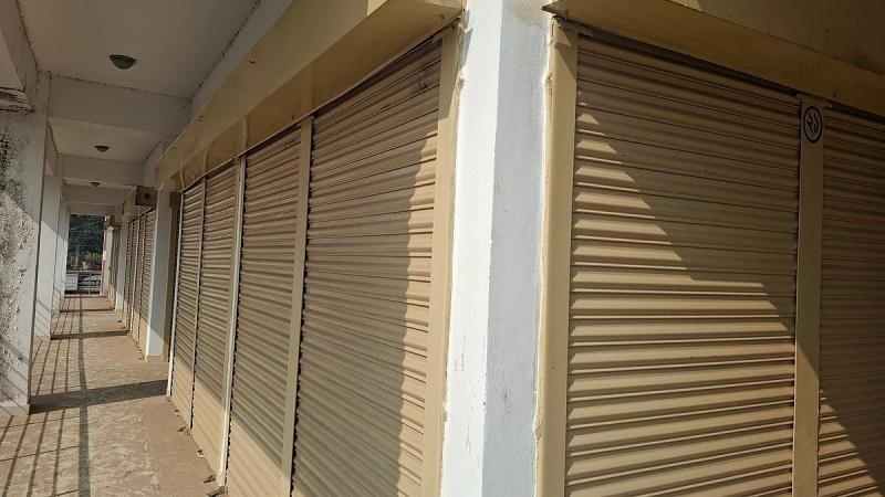 নির্মাণ কাজ শেষ হলেও চালু হয়নি ঠাকুরগাঁওয়ের নেকমরদ বাজার, নষ্ট হচ্ছে অবকাঠামো