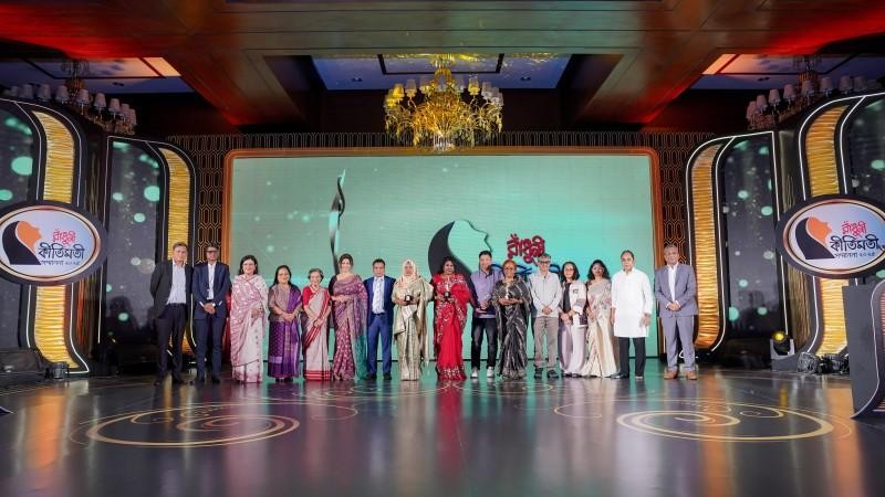 প্রেরণায় উজ্জ্বল, অর্জনে অদম্য চার নারী পেলেন ‘রাঁধুনী কীর্তিমতী সম্মাননা ২০২৫’