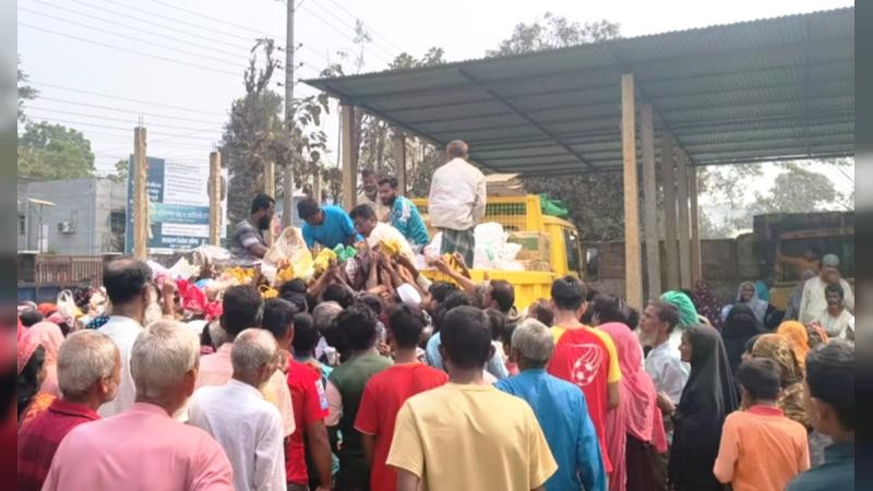 টিসিবির ট্রাকসেল পণ্য বিতরণে অনিয়ম, ৯০ জন ভোক্তার পণ্য উধাও