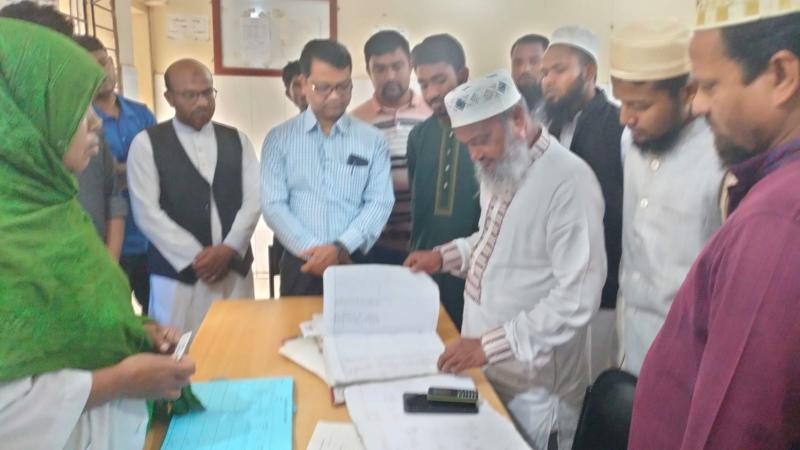 সকাল ৯টায় হাসপাতাল পরিদর্শনে গেলেন এমপি আনোয়ারুল 