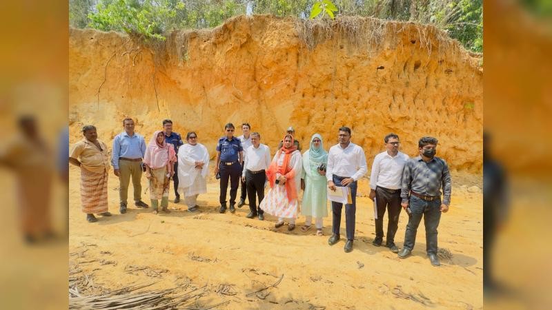মানিকছড়িতে পাহাড় কাটা পরিদর্শনে তদন্ত কমিটি: নেয়া হবে কঠোর ব্যবস্থা