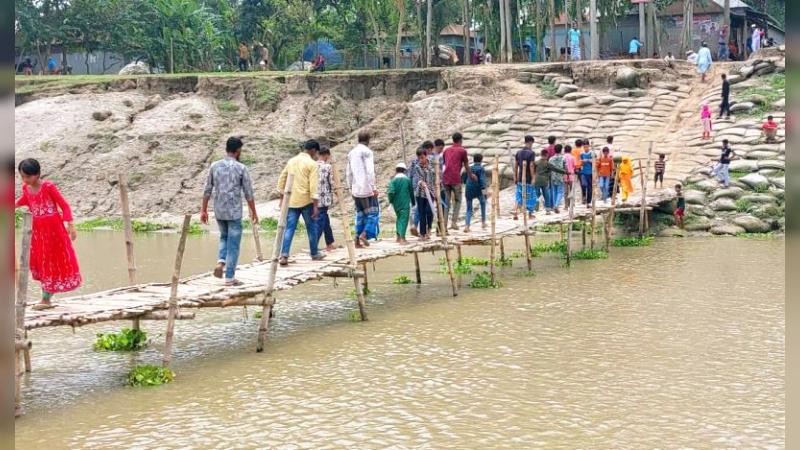 শেরপুরে সড়ক ও সেতু না থাকায় জনদুর্ভোগ