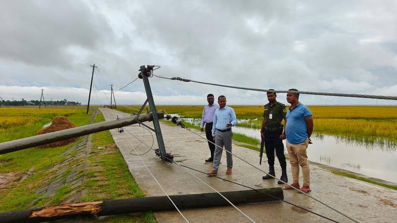 কিশোরগঞ্জে অন্ধকারে ২০ গ্রাম