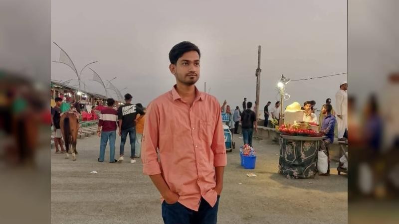 রাশিয়া যেতে না দেওয়ায় ফেসবুকে পোস্ট দিয়ে যুবকের আত্মহত্যা