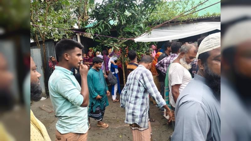 রংপুর থেকে ফেরার পথে সড়ক দুর্ঘটনায় শিশুসহ ৫ জনের মৃত্যু