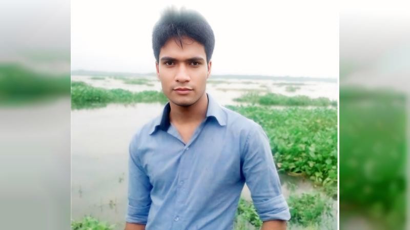 বন্ধুর বাড়িতে মাছ পৌঁছে দিতে গিয়ে বজ্রপাতে মৎস্যজীবীর মৃত্যু