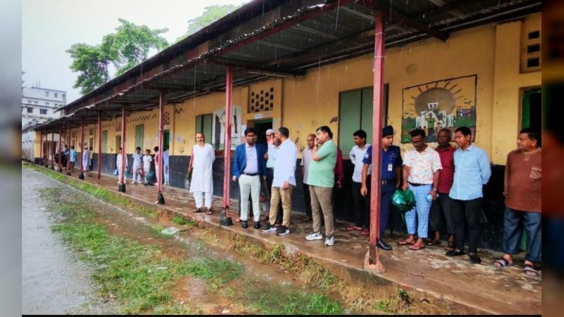 পানিতে বসে এসএসসি পরীক্ষা, জলাবদ্ধতা নিরসনে ব্যবস্থা গ্রহণের নির্দেশ প্রধানমন্ত্রীর