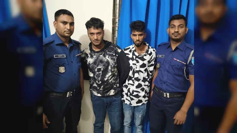 আশুলিয়ায় চিহ্নিত মাদক ব্যবসায়ী মারুফ ভূইয়াসহ গ্রেফতার ২