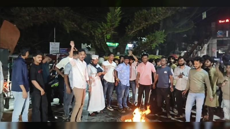 পদবঞ্চিতদের কাছে 'ক্ষমা চাইলেন' ছাত্রদল সভাপতি
