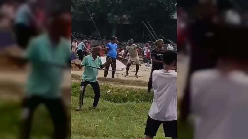 ভৈরবে আম পাড়াকে কেন্দ্র করে দুই বংশের সংঘর্ষ, আহত অন্তত ৩০