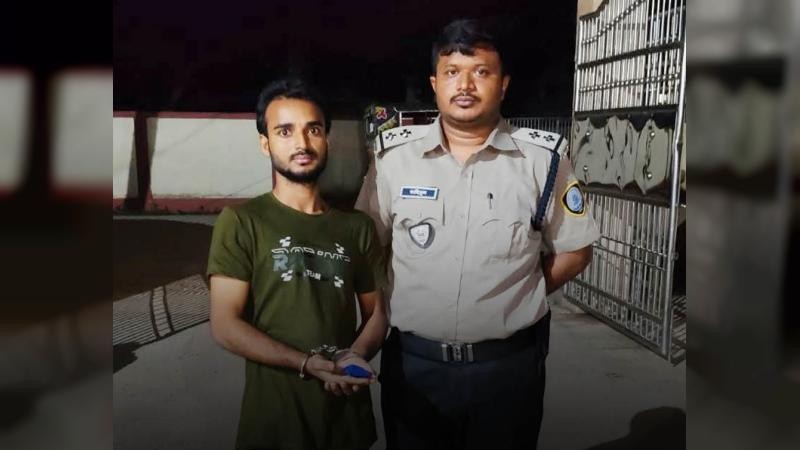 বগুড়ার শেরপুরে ২০০ পিস ইয়াবাসহ যুবক গ্রেপ্তার