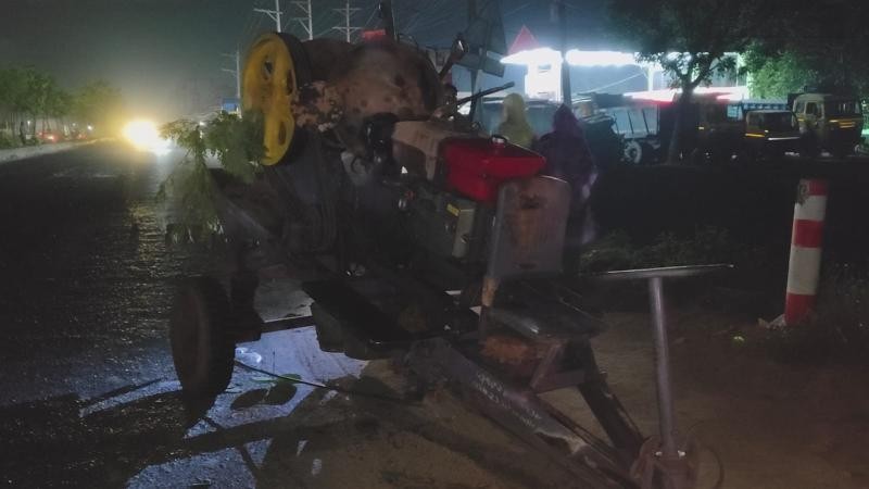 ভালুকায় ইট ভাঙ্গা ট্রলিতে বাসের ধাক্কায় নিহত ১