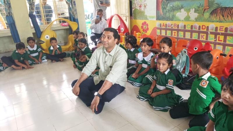 লামায় প্রাথমিক বিদ্যালয় পরিদর্শনে প্রতিমন্ত্রী ববি হাজ্জাজ