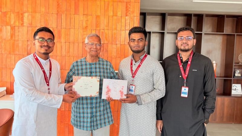 ড. ইউনূসকে বিয়ের দাওয়াত দিলেন সাদিক কায়েম