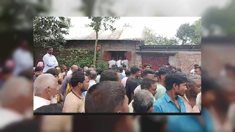 নিখোঁজের পর ভুট্টা খেতে মিলল শিশুর লাশ, আটক স্কুলছাত্র