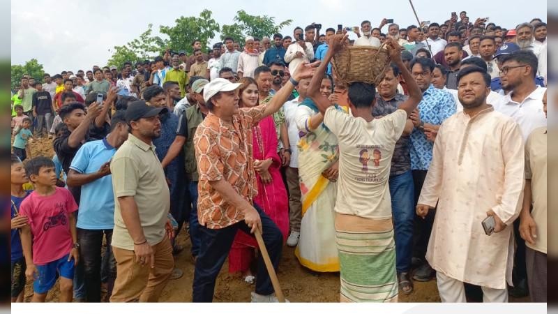 হালদা খননের আনুষ্ঠানিক উদ্বোধন করেন ওয়াদুদ ভূঁইয়া এমপি