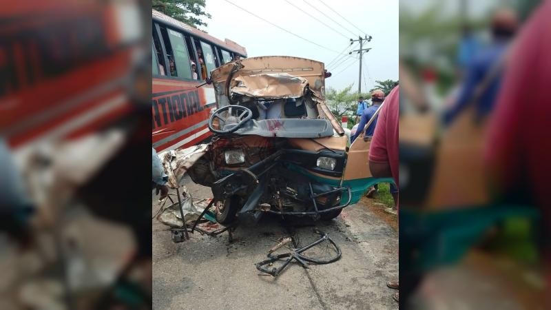 সুনামগঞ্জে বাস-লেগুনার মুখোমুখি সংঘর্ষ, নিহত ২