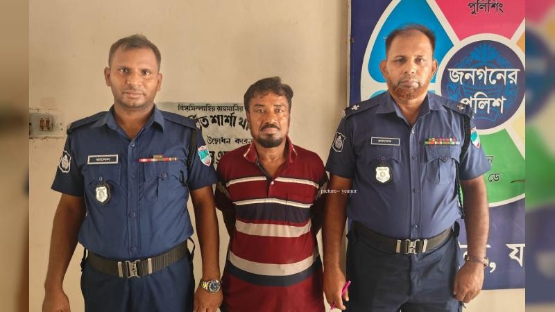 শার্শায় পুত্রবধূ ধর্ষণ মামলার শ্বশুর আটক