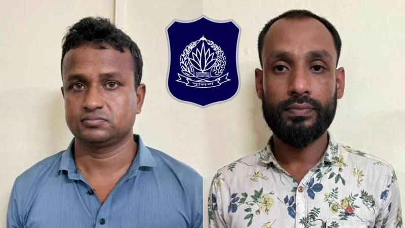বগুড়ায় ৩০০ পিস ইয়াবাসহ দুই পুলিশ সদস্য আটক