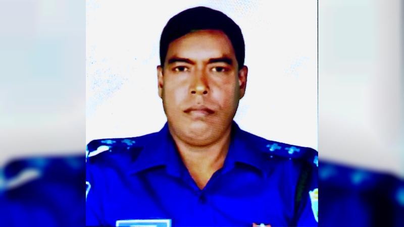 নাটোরে পুলিশের বিরুদ্ধে চুরির মালামাল কেনার অভিযোগ, ধামাচাপার চেষ্টা