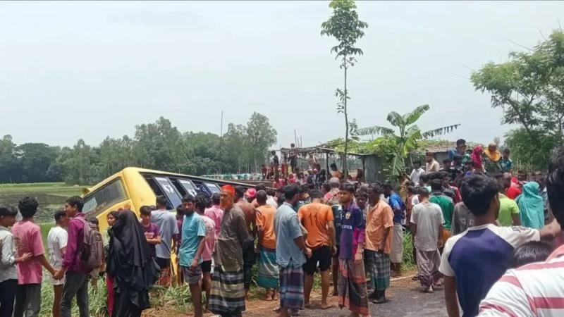 ঈদযাত্রায় গাইবান্ধার মহাসড়কে এক দিনে দুই দুর্ঘটনা, আহত ২০