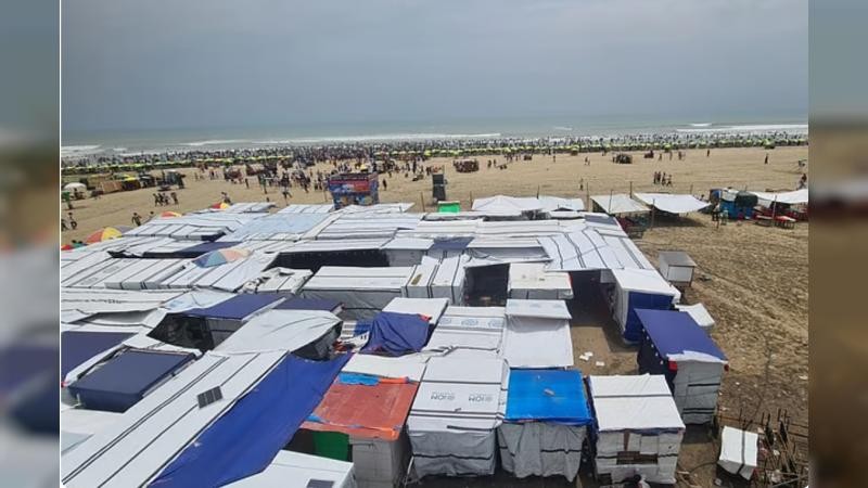 ঈদকে পুঁজি করে বালিয়াড়ি দখল, গড়ে উঠল শত শত দোকান