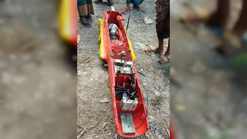 বিষখালি-বলেশ্বর মোহনায় রহস্যময় ইলেকট্রনিক যন্ত্র, এলাকায় আতঙ্ক